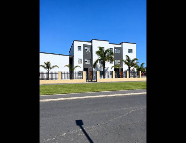 2 BEDROOM APARTMENT FOR SALE IN RUYTERWACHT